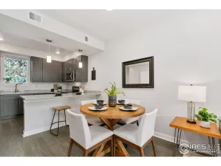 Photo #3: 1003153 Listing