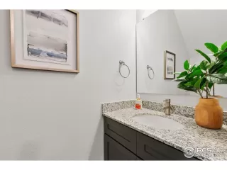 Photo #6: 1003153 Listing