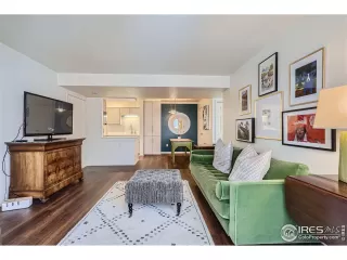 Photo #2: 1003158 Listing