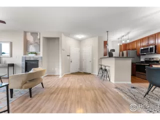 Photo #5: 1003173 Listing