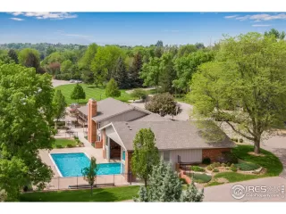 Photo #5: 1003208 Listing