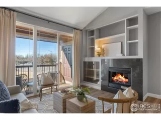 Photo #6: 1003243 Listing