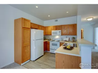 Photo #6: 1003271 Listing