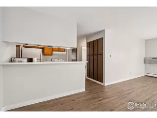 Photo #3: 1003361 Listing