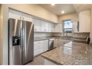 Photo #2: 1003369 Listing