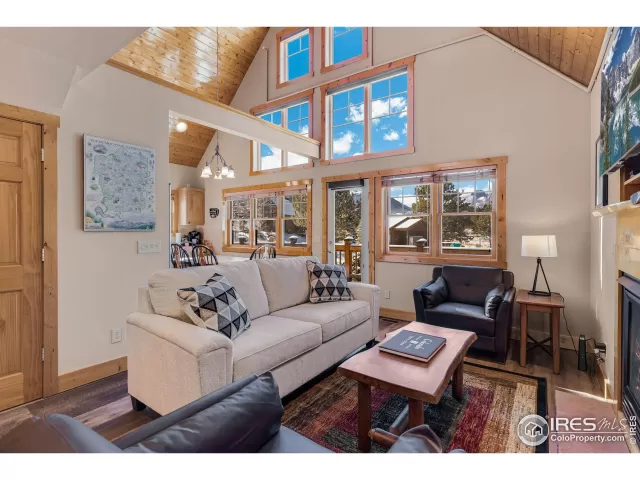 MLS: 1003437 Condo For Sale