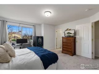 Photo #5: 1003528 Listing