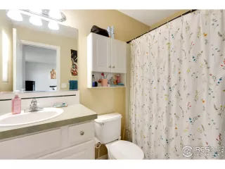 Photo #6: 1003528 Listing