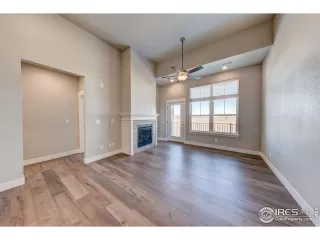 Photo #4: 1003572 Listing