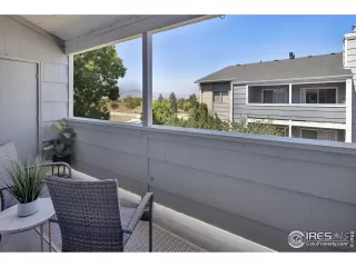 Photo #5: 1003603 Listing