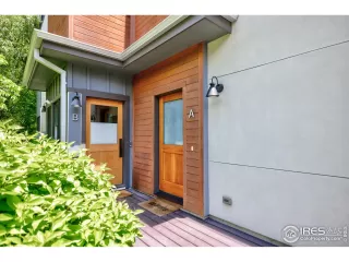 Photo #3: 1003605 Listing