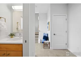 Photo #2: 1003607 Listing