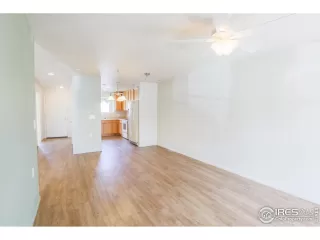 Photo #6: 1003626 Listing