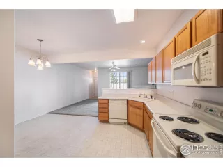 Photo #3: 1003635 Listing