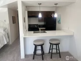 Photo #2: 1003762 Listing