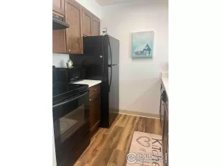 Photo #3: 1003762 Listing