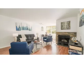 Photo #2: 1003843 Listing