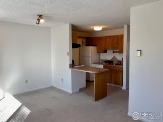 Photo #6: 1003860 Listing