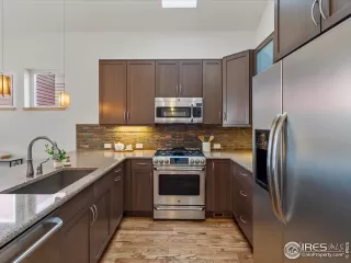 Photo #6: 1003908 Listing 