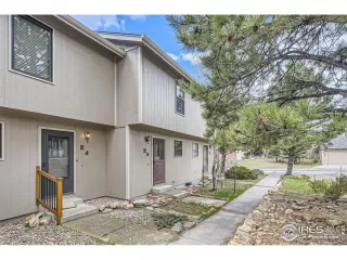 Photo #3: 1003948 Listing