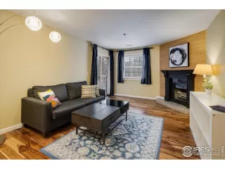 Photo #3: 1003972 Listing