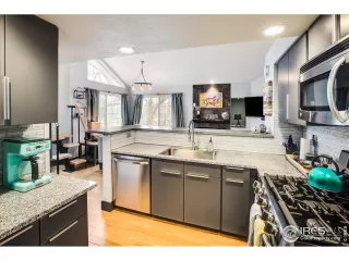 Photo #6: 1003983 Listing 