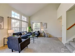 Photo #5: 1004003 Listing