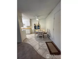 Photo #3: 1004005 Listing