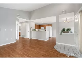 Photo #6: 1004082 Listing 