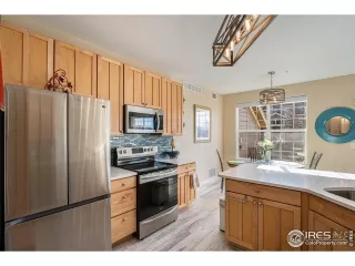 Photo #4: 1004114 Listing 