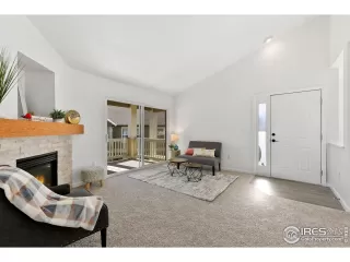 Photo #2: 1004146 Listing