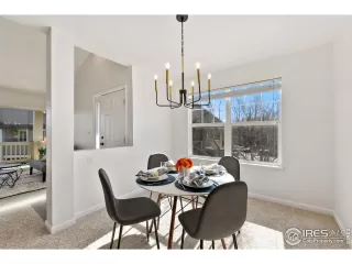 Photo #5: 1004146 Listing