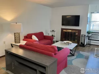 Photo #1: 1004241 Listing