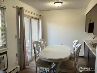 Photo #6: 1004241 Listing