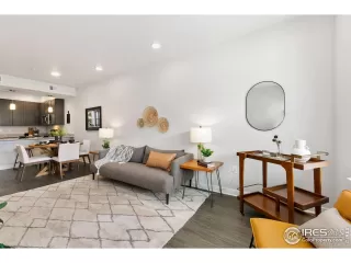 Photo #1: 1004261 Listing