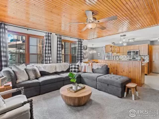 Photo #6: 1004379 Listing