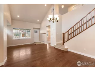 Photo #3: 1004398 Listing