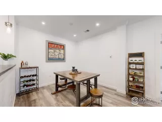 Photo #5: 1004519 Listing