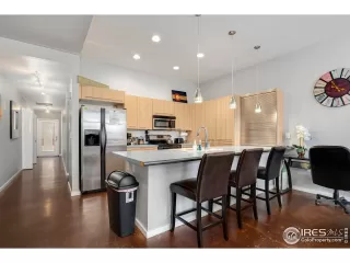 Photo #6: 1004536 Listing 