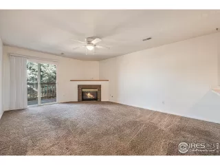 Photo #3: 1004601 Listing