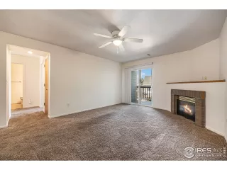 Photo #5: 1004601 Listing