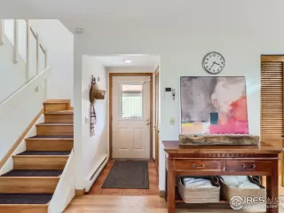 Photo #2: 1004649 Listing