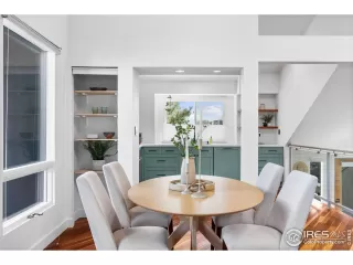 Photo #1: 1004655 Listing 