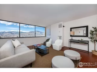 Photo #1: 1004702 Listing