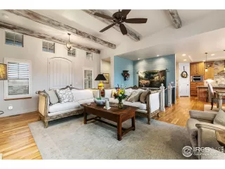 Photo #3: 1004727 Listing