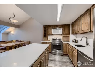 Photo #3: 1004732 Listing 