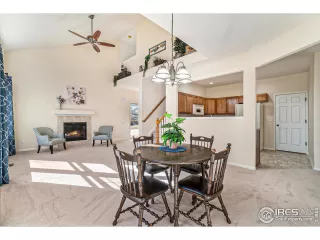 Photo #6: 1004734 Listing