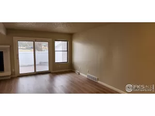 Photo #4: 1004824 Listing 