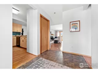 Photo #1: 1004861 Listing