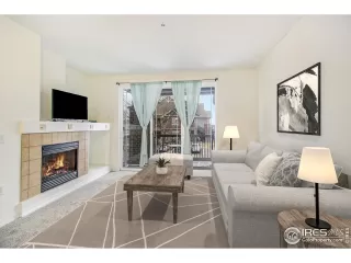 Photo #1: 1004880 Listing